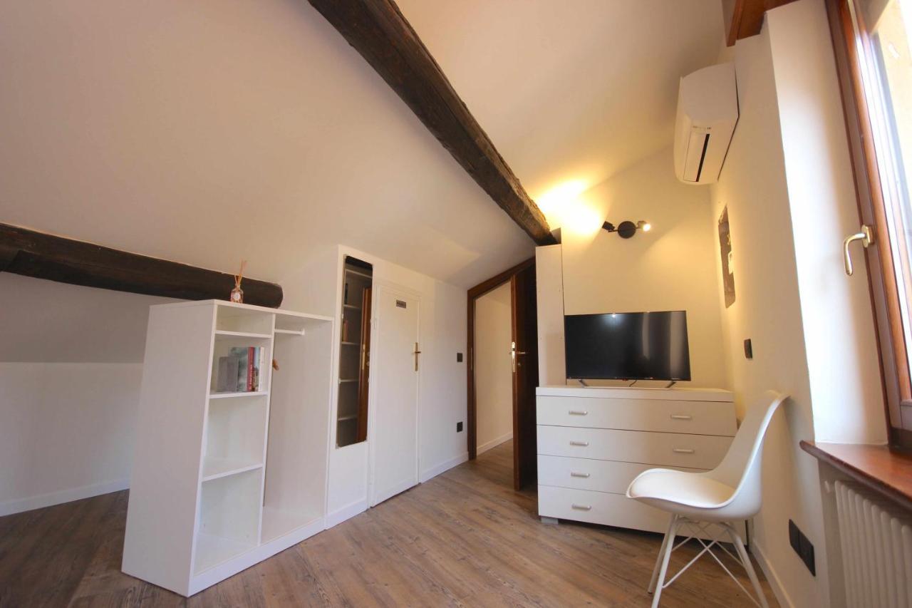 Case Vr Holiday Vittorias Flat Verona Kültér fotó